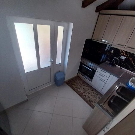 Guest House Ilir Berat Luaran gambar