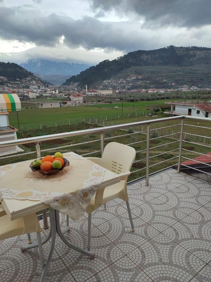 Guest House Ilir Berat Luaran gambar