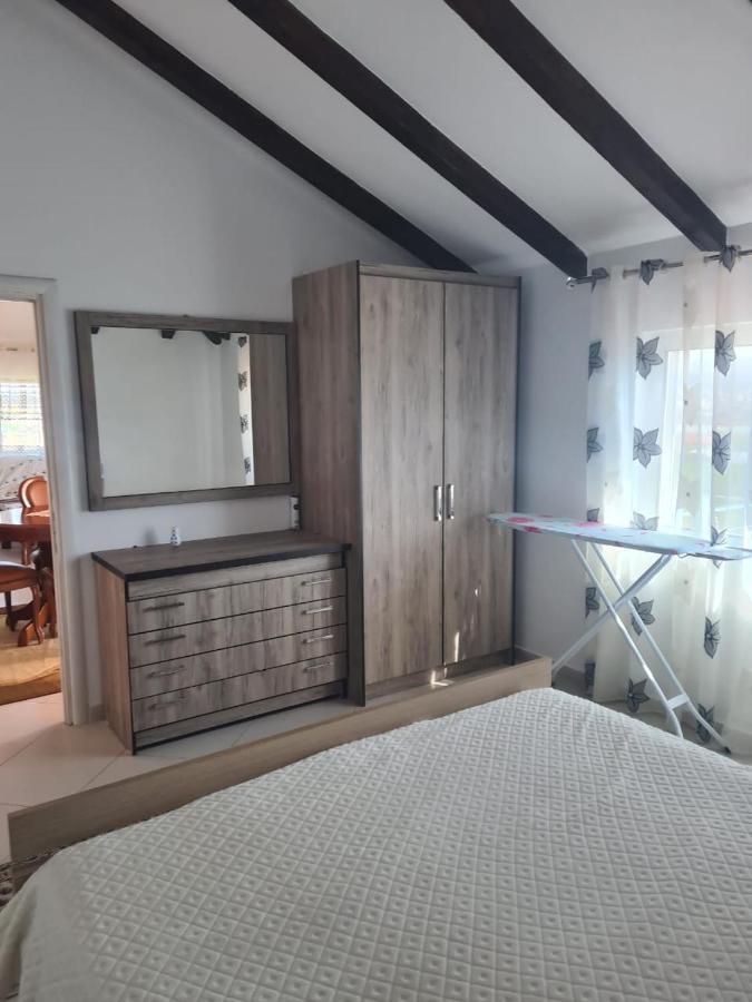Guest House Ilir Berat Luaran gambar
