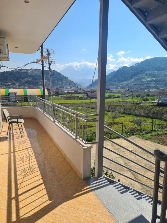 Guest House Ilir Berat Luaran gambar