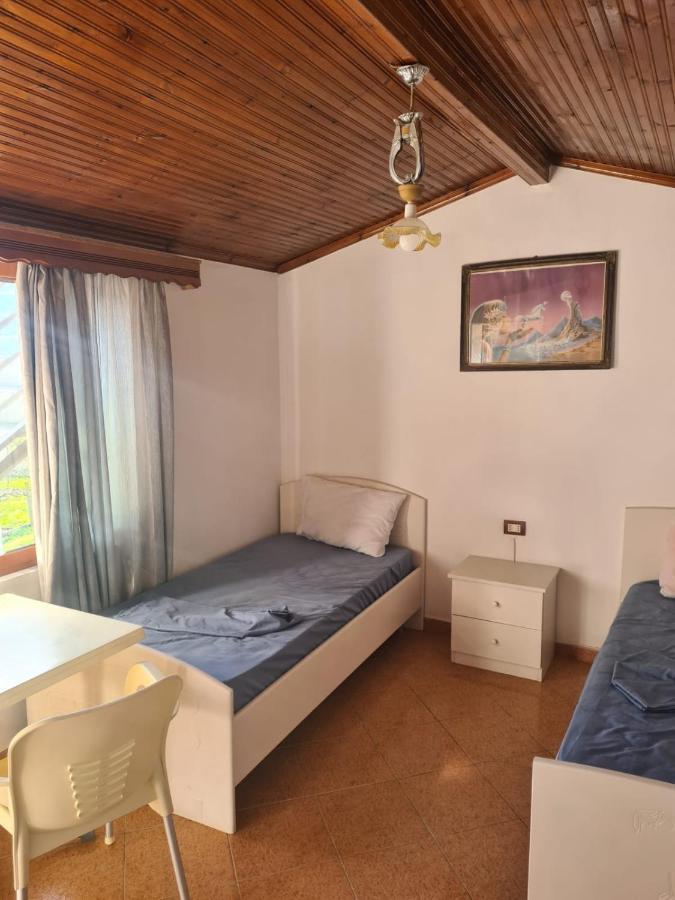 Guest House Ilir Berat Luaran gambar